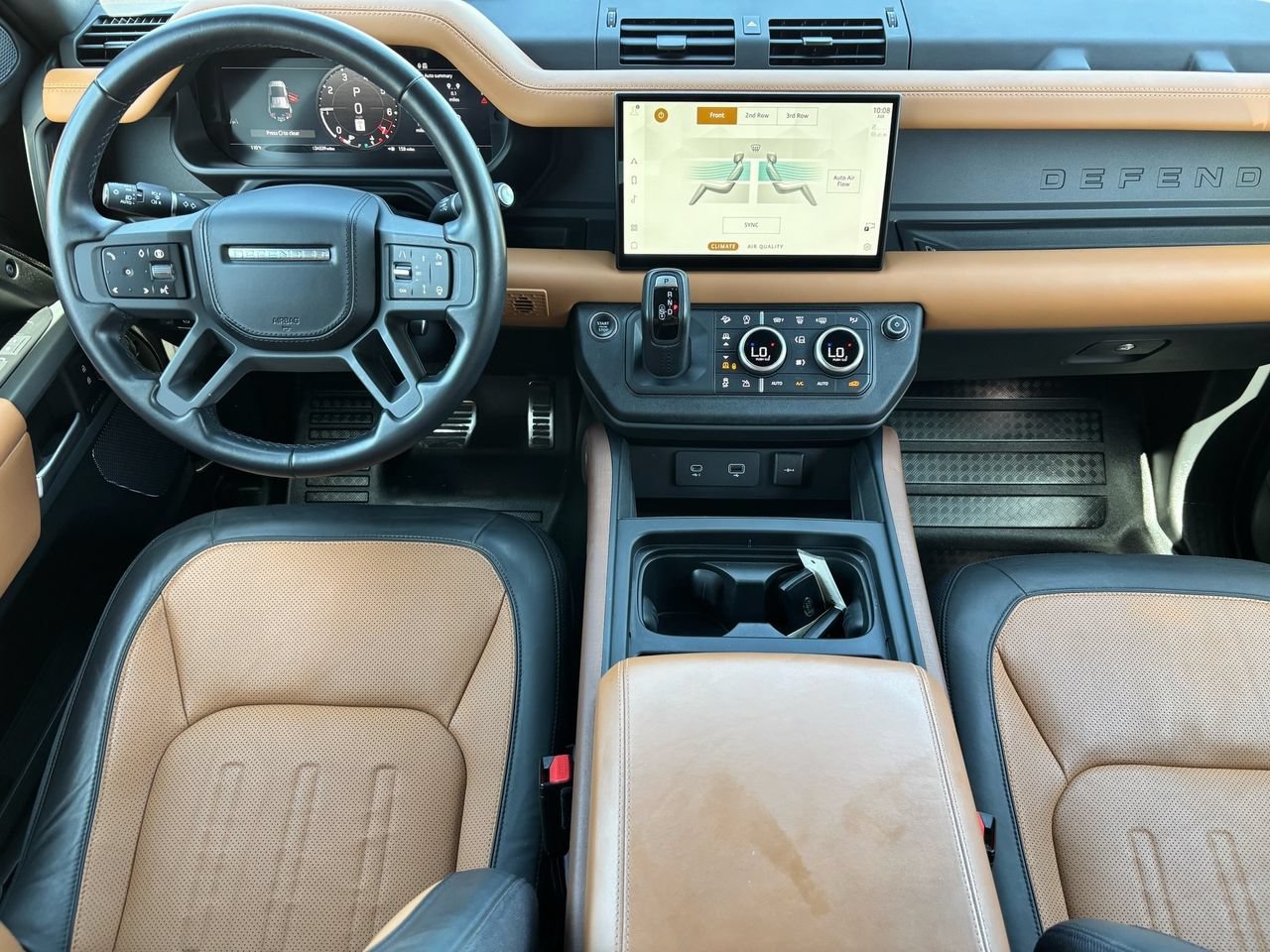 Used 2024 Land Rover Defender 110 X AWD/4WD image 12