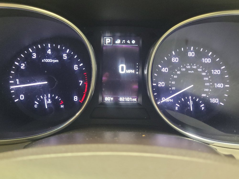 Used 2018 Hyundai Santa Fe Sport FWD image 23
