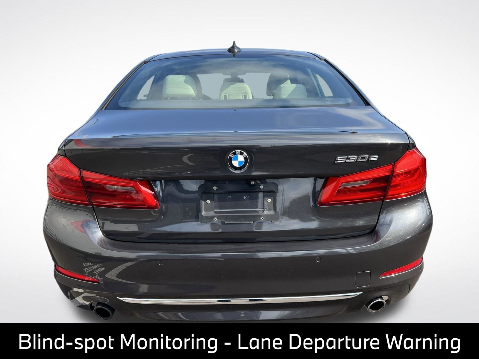 Used 2018 BMW 530e RWD image 8