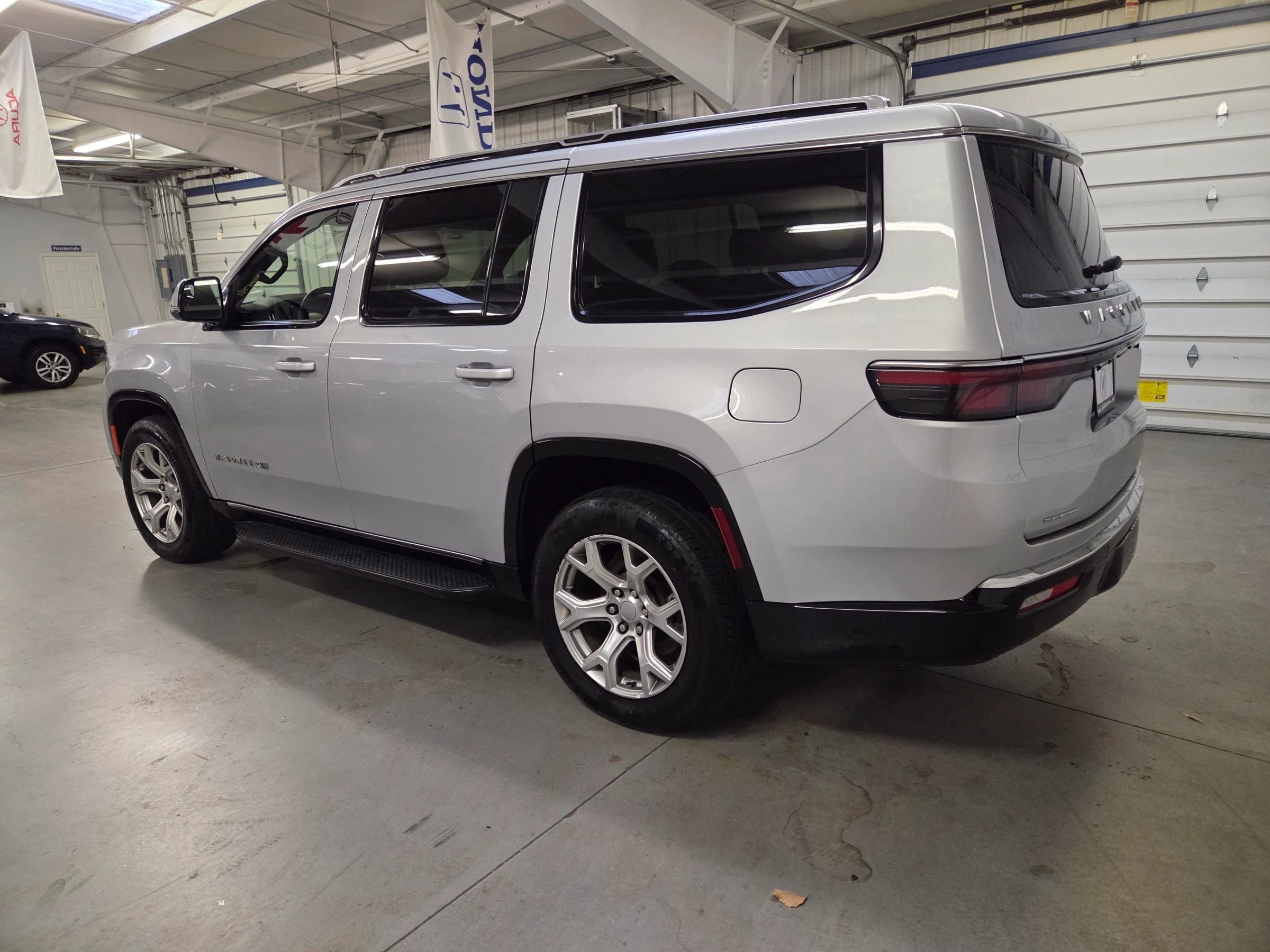 Used 2022 Jeep Wagoneer Series II image 4