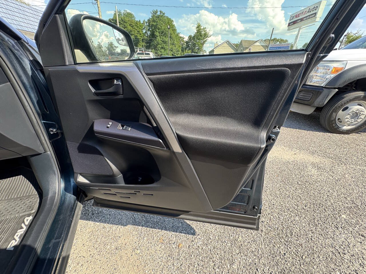 Used 2018 Toyota RAV4 LE w/ All Weather Liner Package AWD/4WD image 36