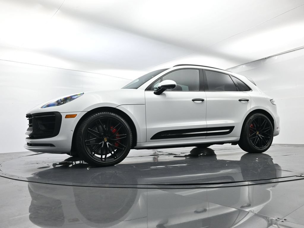 Certified 2025 Porsche Macan GTS AWD/4WD image 45