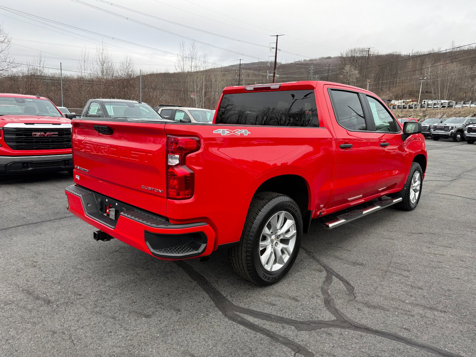 Used 2023 Chevrolet Silverado 1500 Custom AWD/4WD image 5