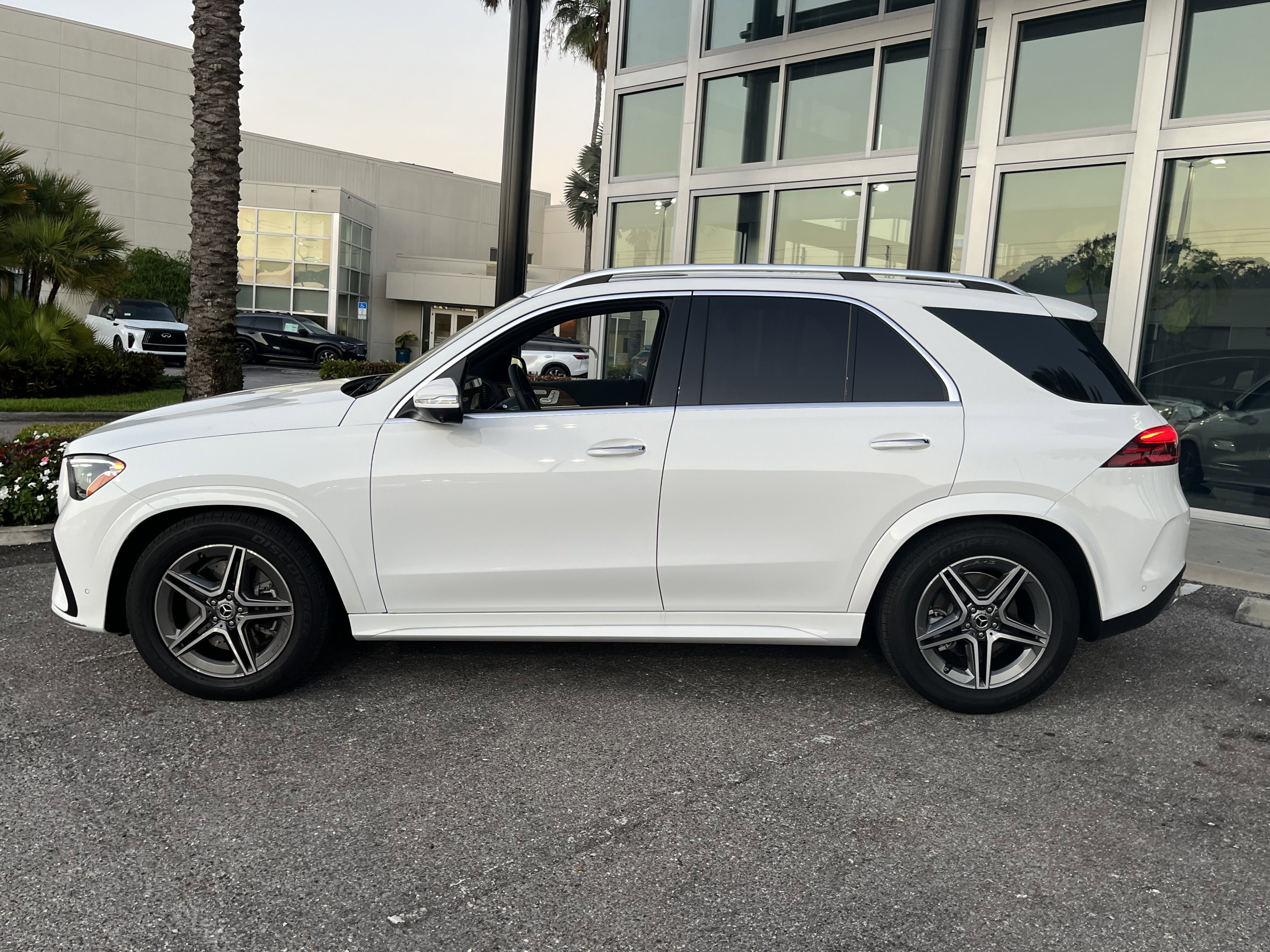 New 2026 Mercedes-Benz GLE 580 4MATIC image 3
