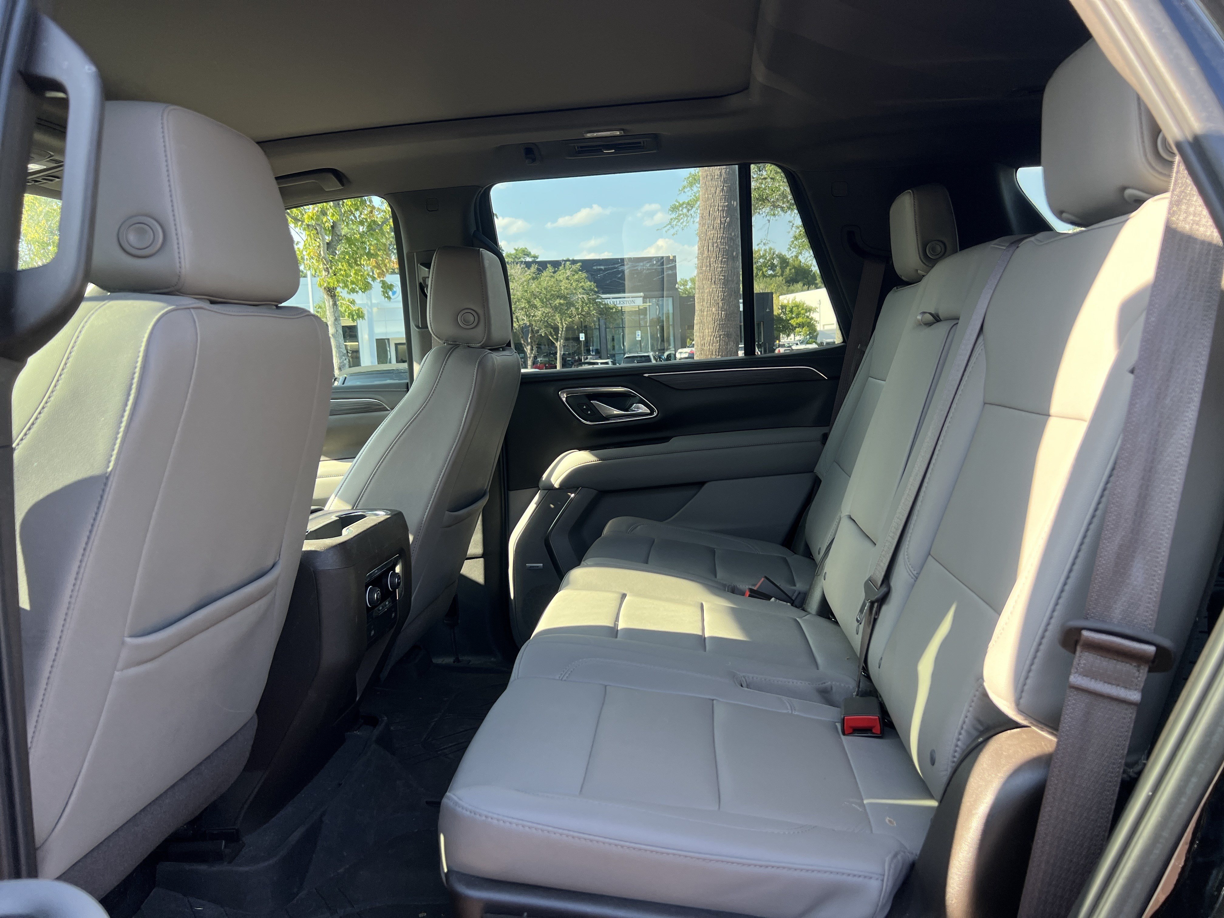 Used 2023 Chevrolet Tahoe Z71 AWD/4WD image 31