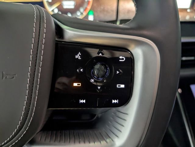 Used 2025 INFINITI QX80 Sensory image 21