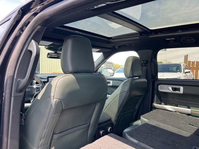 Used 2022 Ford Explorer Timberline w/ Timberline Technology Package AWD/4WD image 11