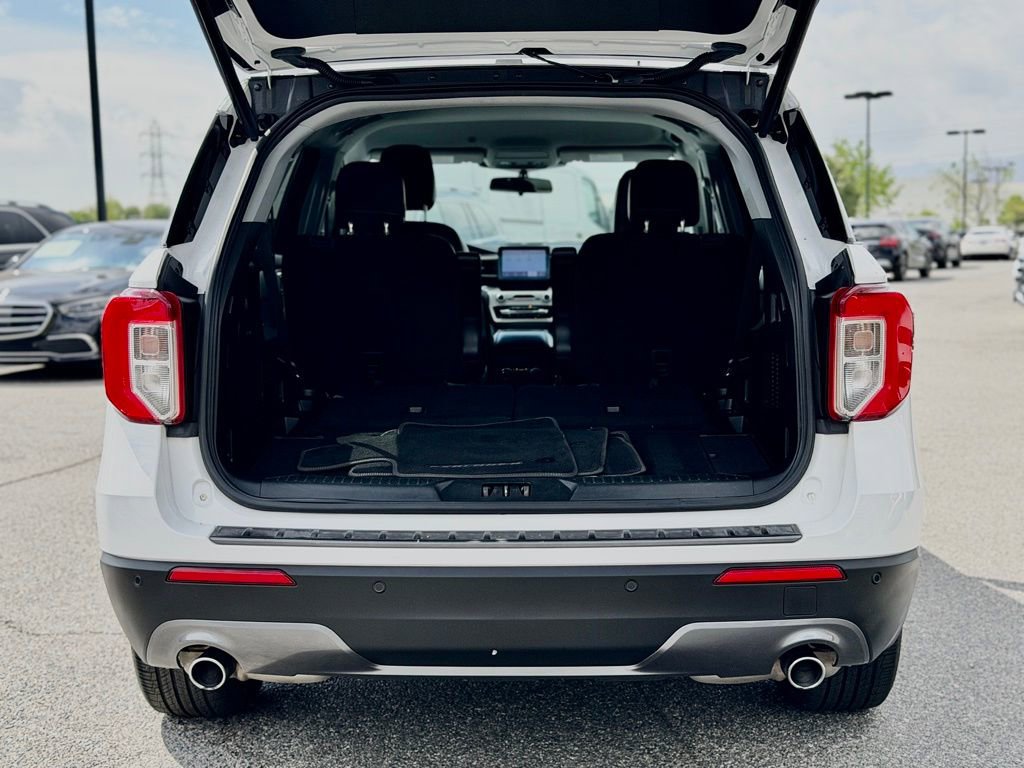 Used 2021 Ford Explorer XLT w/ Equipment Group 202A image 13