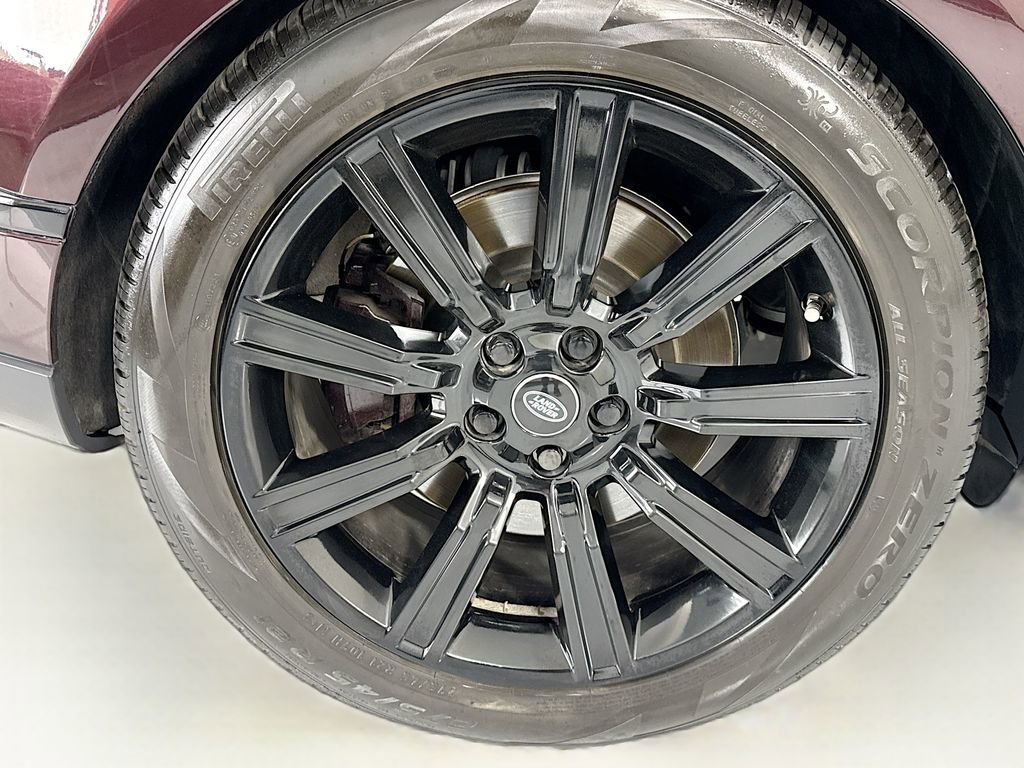 Used 2020 Land Rover Range Rover HSE image 34