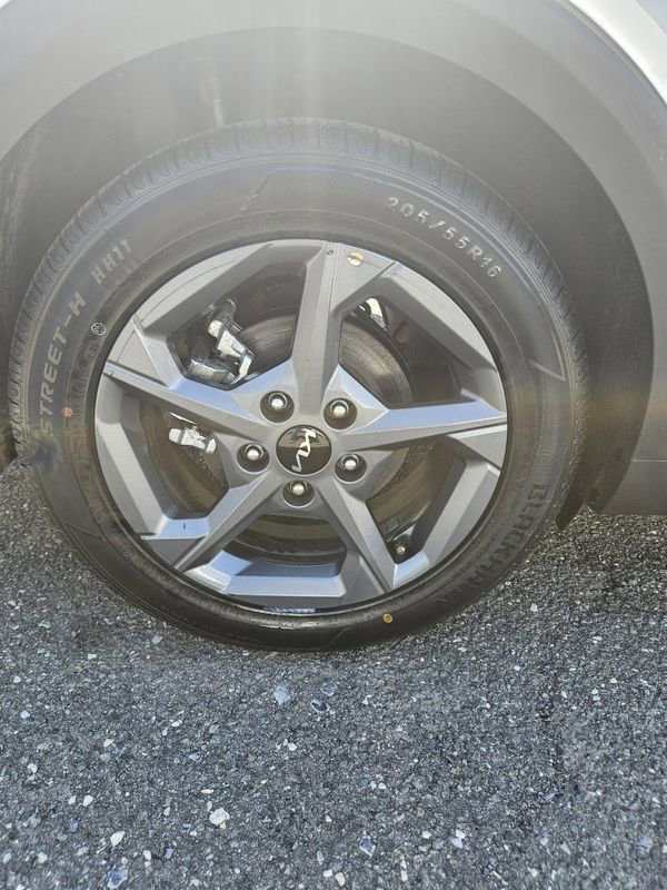 Used 2025 Kia K4 LXS image 12