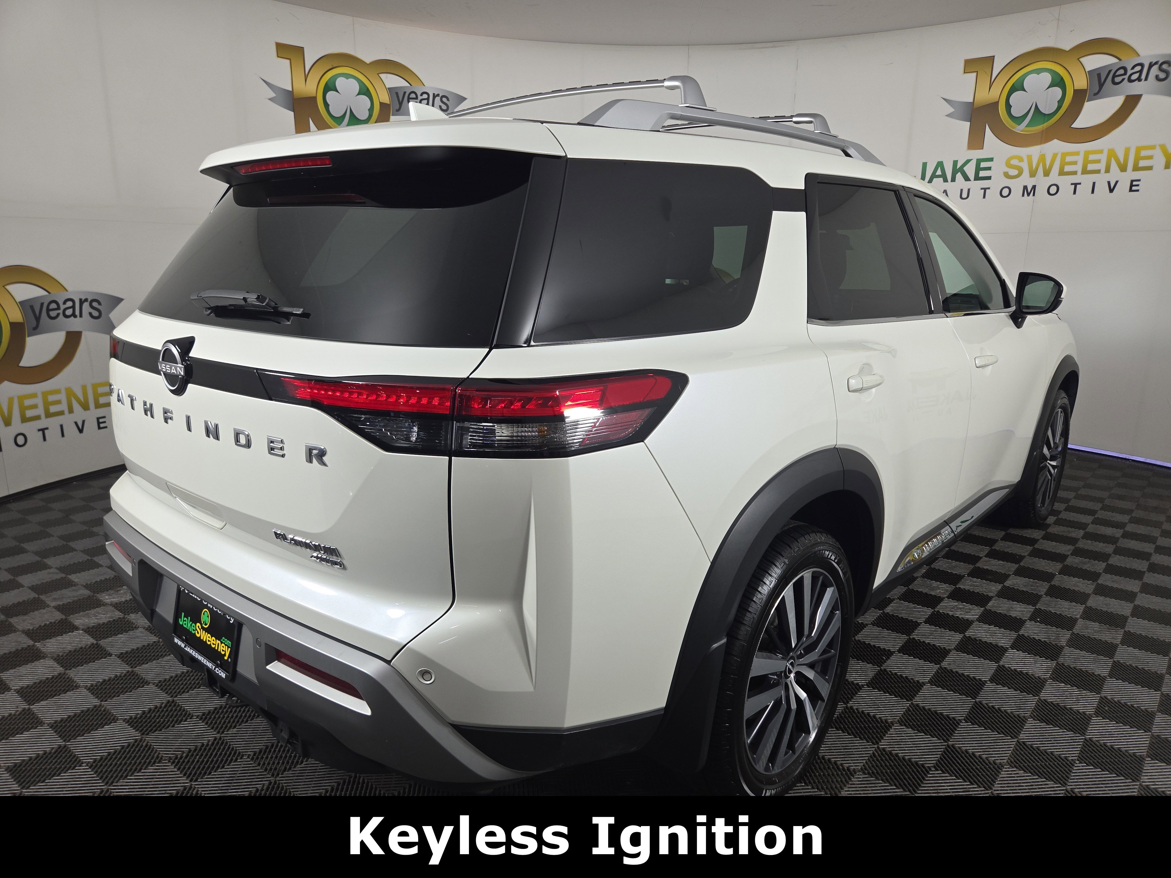 Used 2022 Nissan Pathfinder Platinum w/ Cargo Package image 9