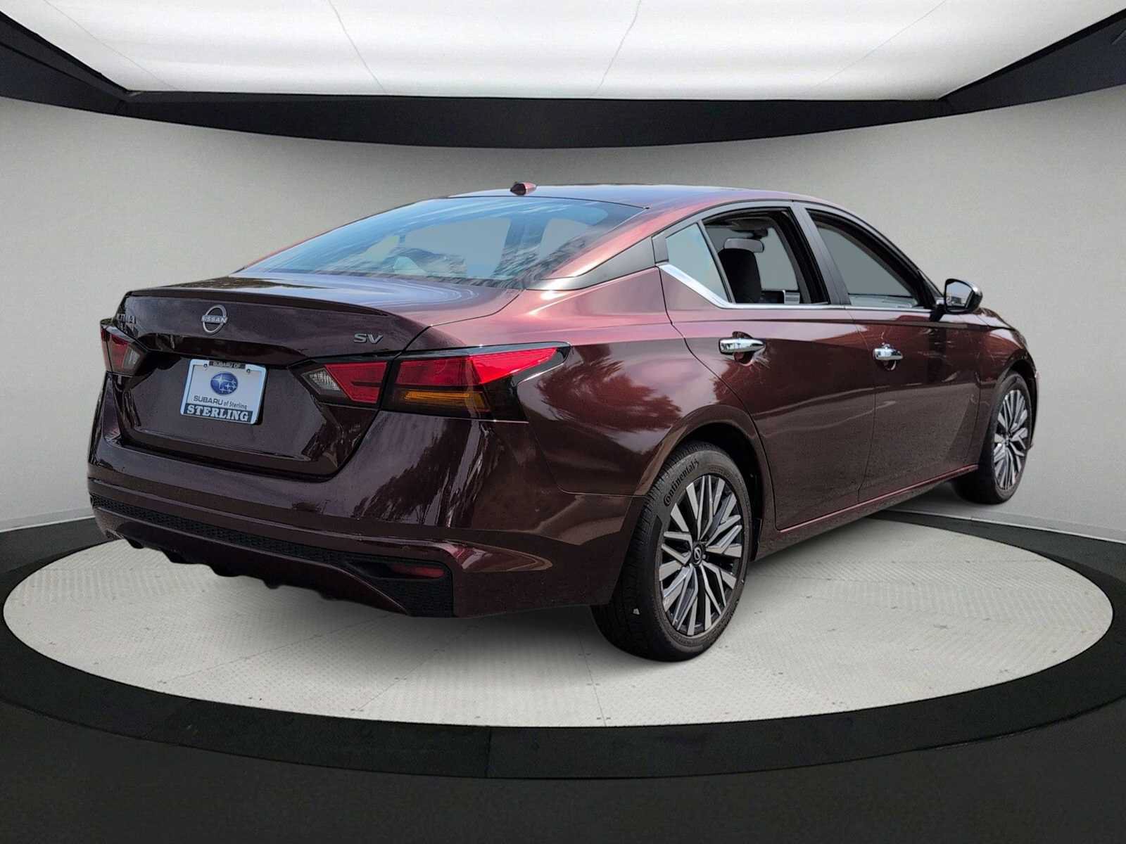 Used 2024 Nissan Altima 2.5 SV FWD image 8