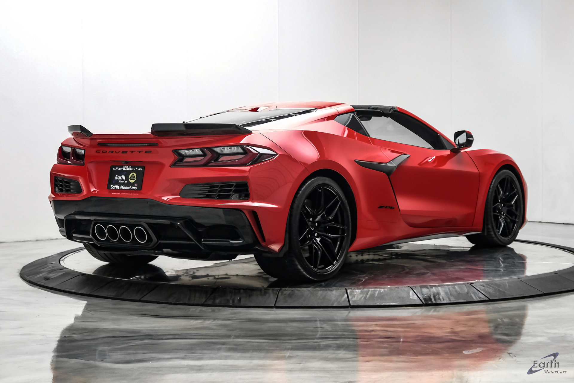 Used 2024 Chevrolet Corvette Z06 RWD image 22