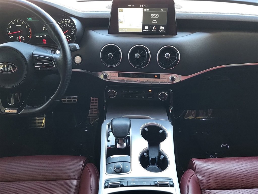 Used 2018 Kia Stinger GT2 image 12