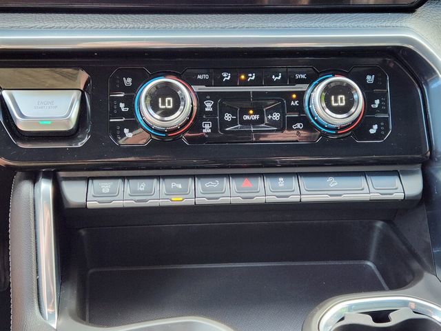 Used 2025 GMC Sierra 3500 Denali AWD/4WD image 17