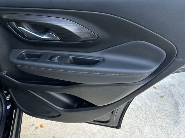 Used 2022 GMC Terrain SLT w/ Tech Package image 32