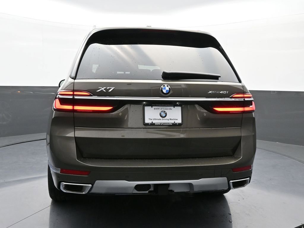 New 2025 BMW X7 xDrive40i image 6