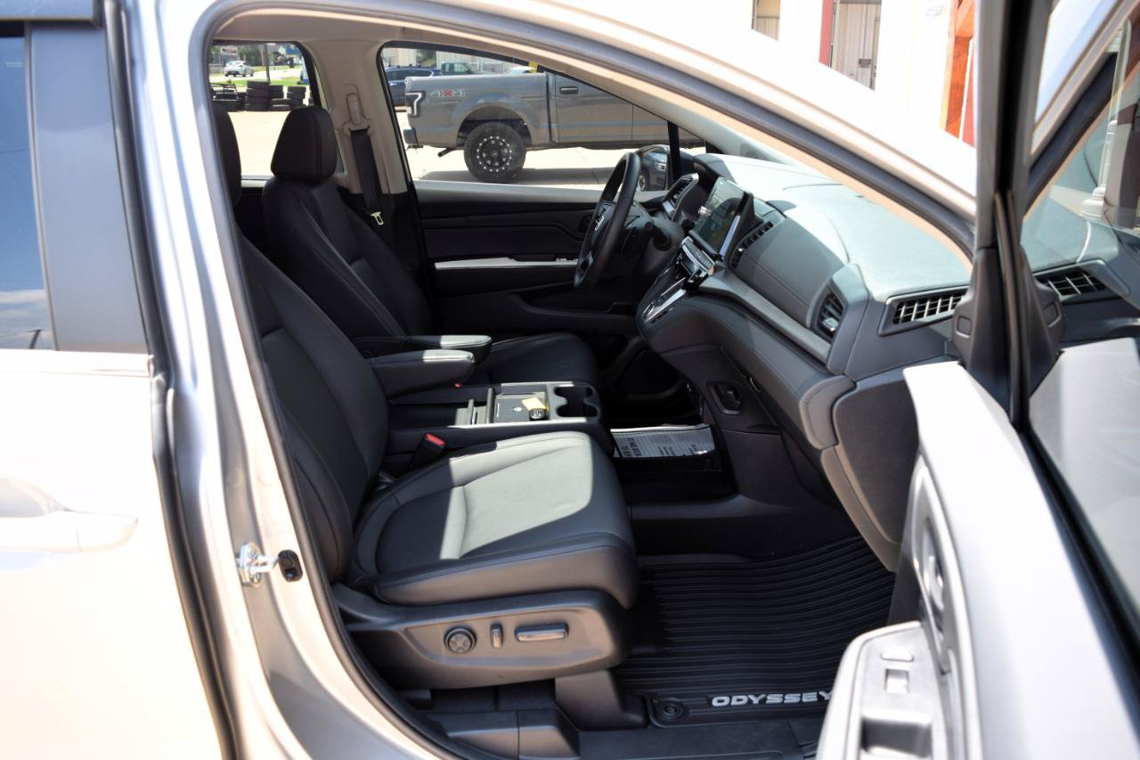 Used 2025 Honda Odyssey EX-L image 14