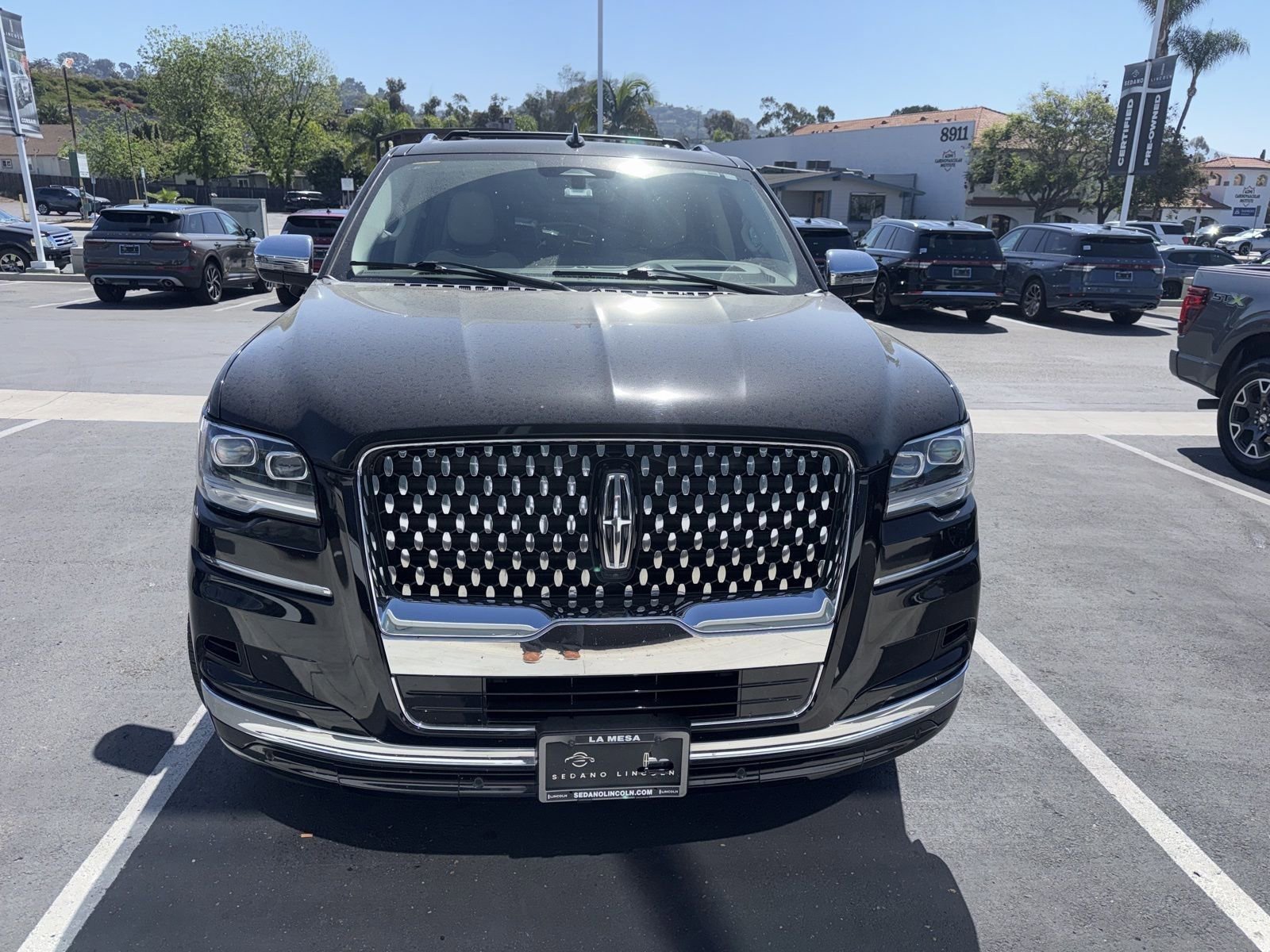 Certified 2023 Lincoln Navigator L Black Label AWD/4WD image 2