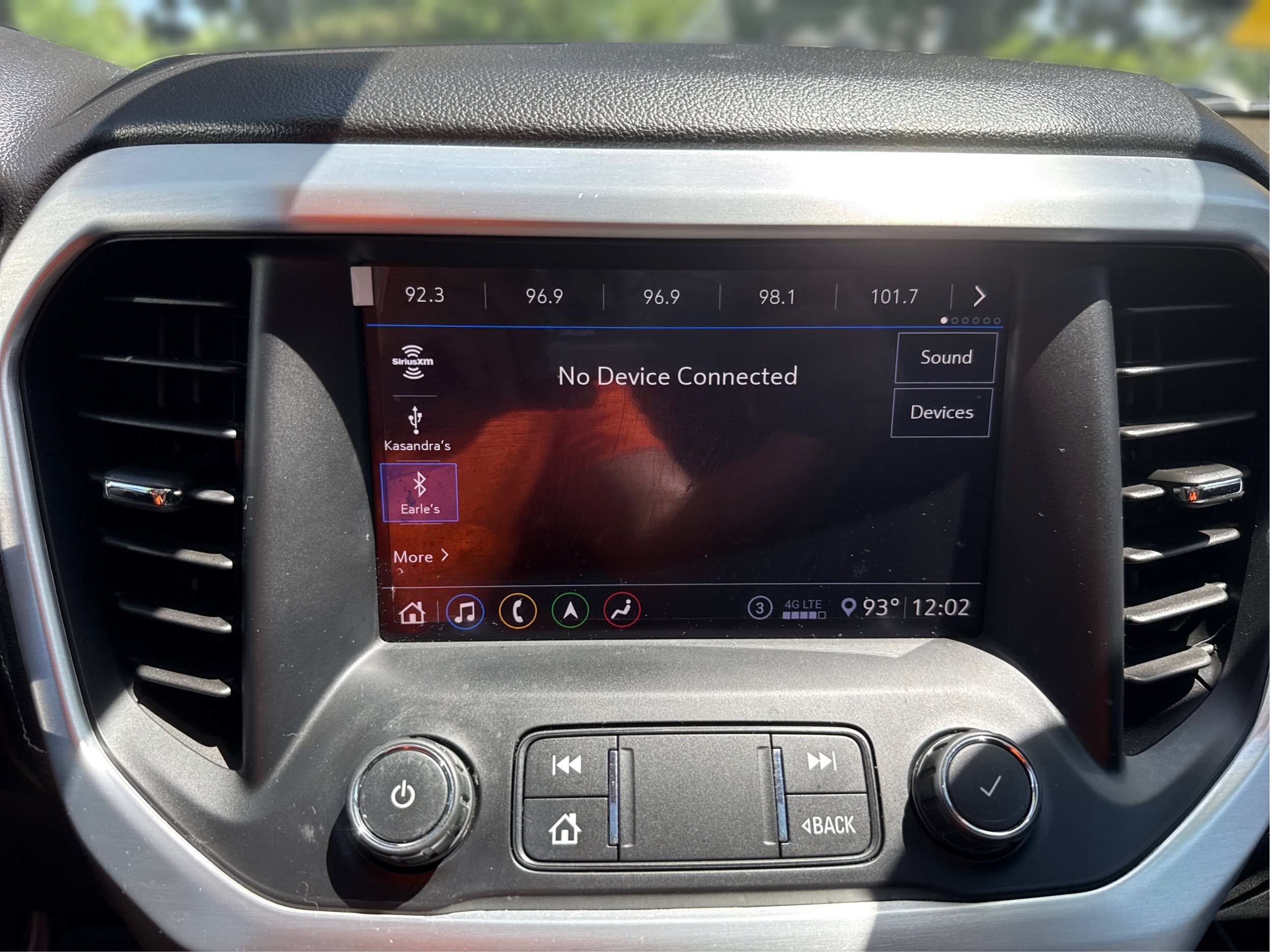 Used 2020 GMC Acadia SLT w/ Premium Package AWD/4WD image 17