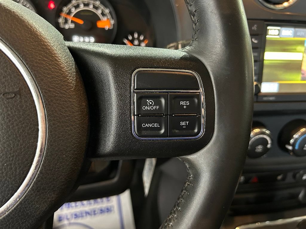 Used 2016 Jeep Patriot High Altitude AWD/4WD image 23