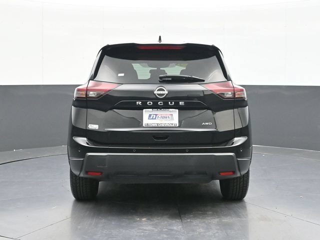 Used 2024 Nissan Rogue S AWD/4WD image 10