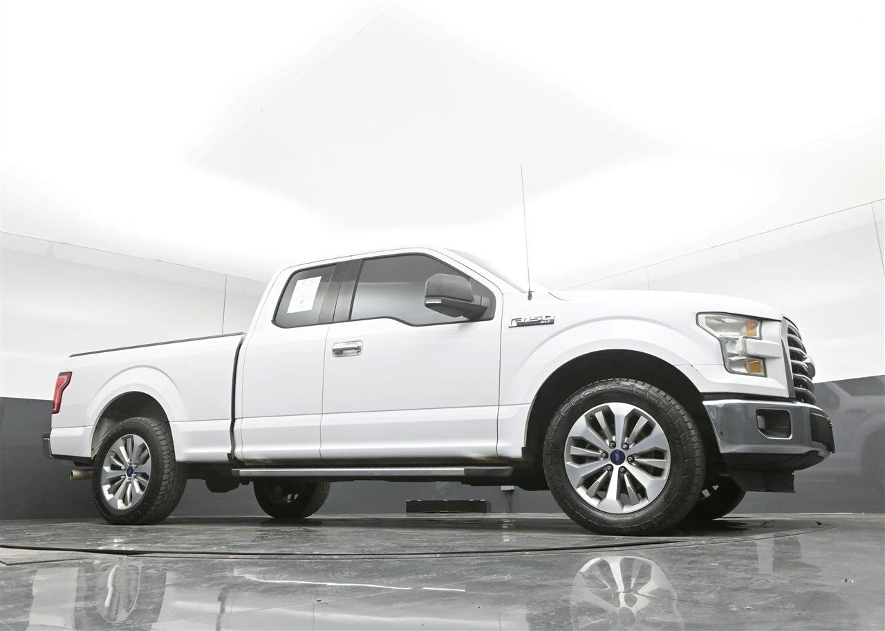 Used 2015 Ford F150 XLT w/ Equipment Group 301A Mid RWD image 28