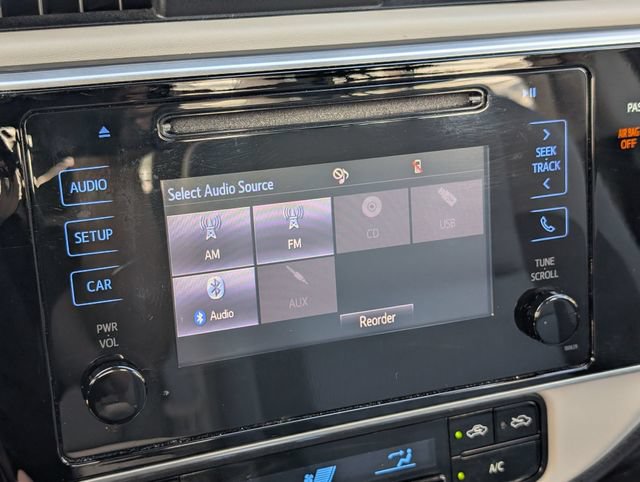 Used 2017 Toyota Corolla LE FWD image 23