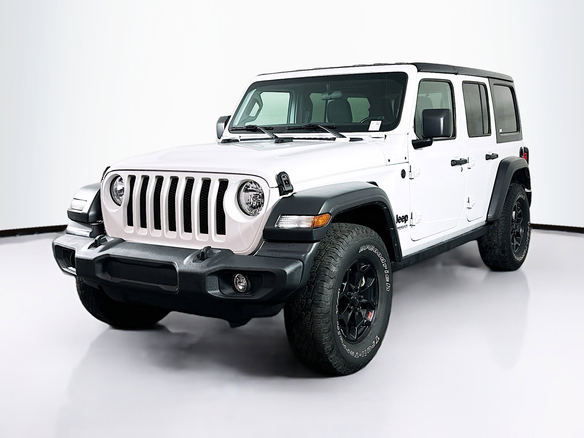 Used 2022 Jeep Wrangler Sport S image 3