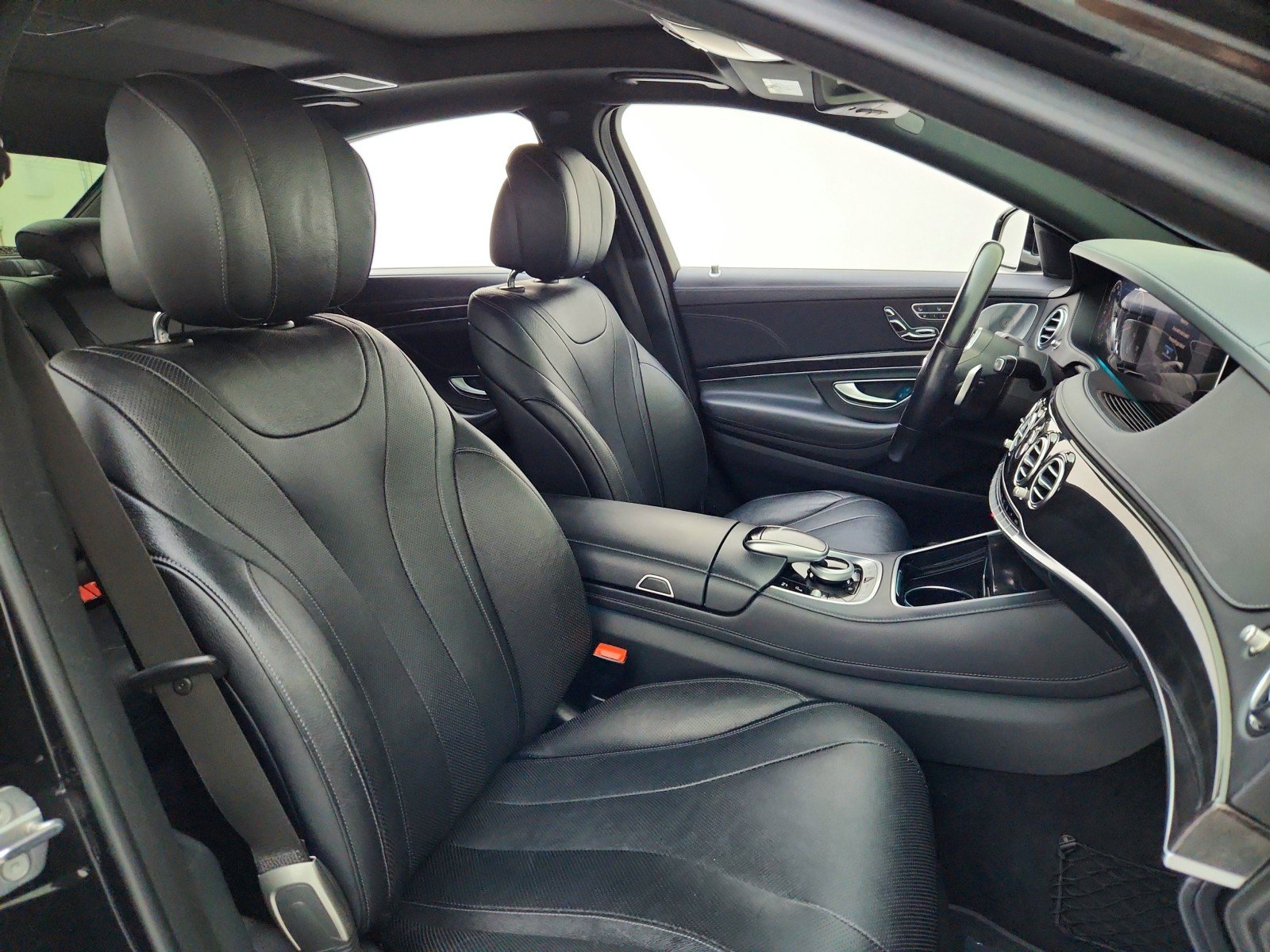 Used 2018 Mercedes-Benz S 450 Sedan image 31