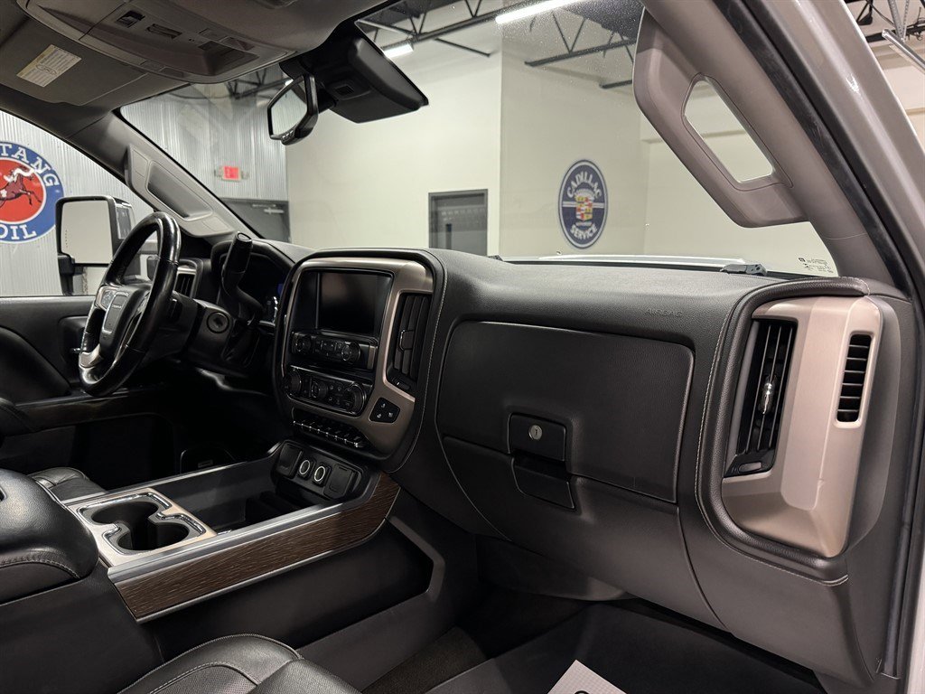 Used 2017 GMC Sierra 3500 Denali w/ Duramax Plus Package AWD/4WD image 37