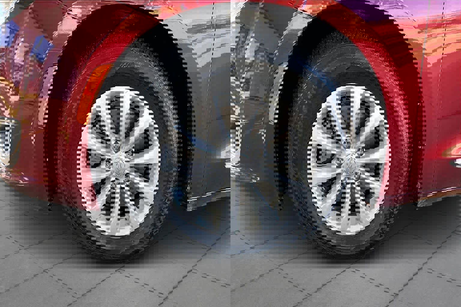 Used 2017 Chrysler Pacifica Touring-L image 9