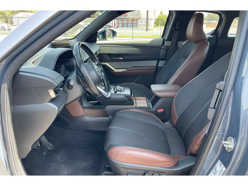 Certified 2022 MAZDA MX-30 Electric w/ Premium Plus Pkg FWD image 11