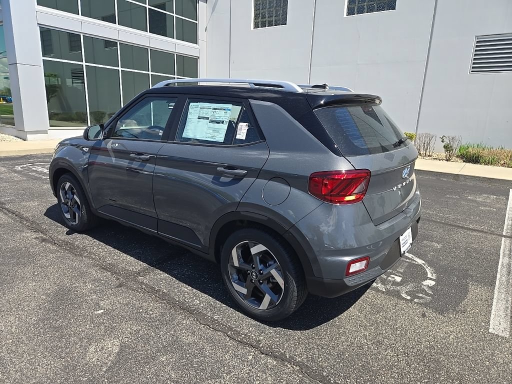 New 2026 Hyundai Venue SEL FWD image 6