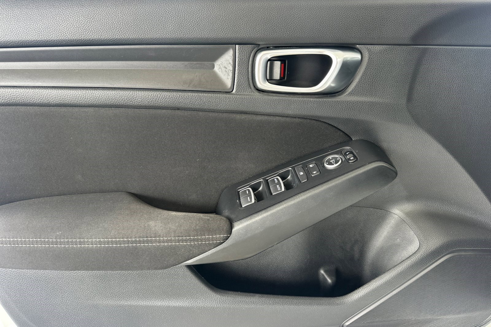 Used 2023 Honda Civic Sport image 12