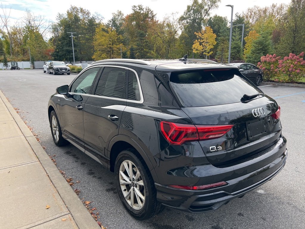 Used 2022 Audi Q3 2.0T Premium Plus w/ Premium Plus Package image 35