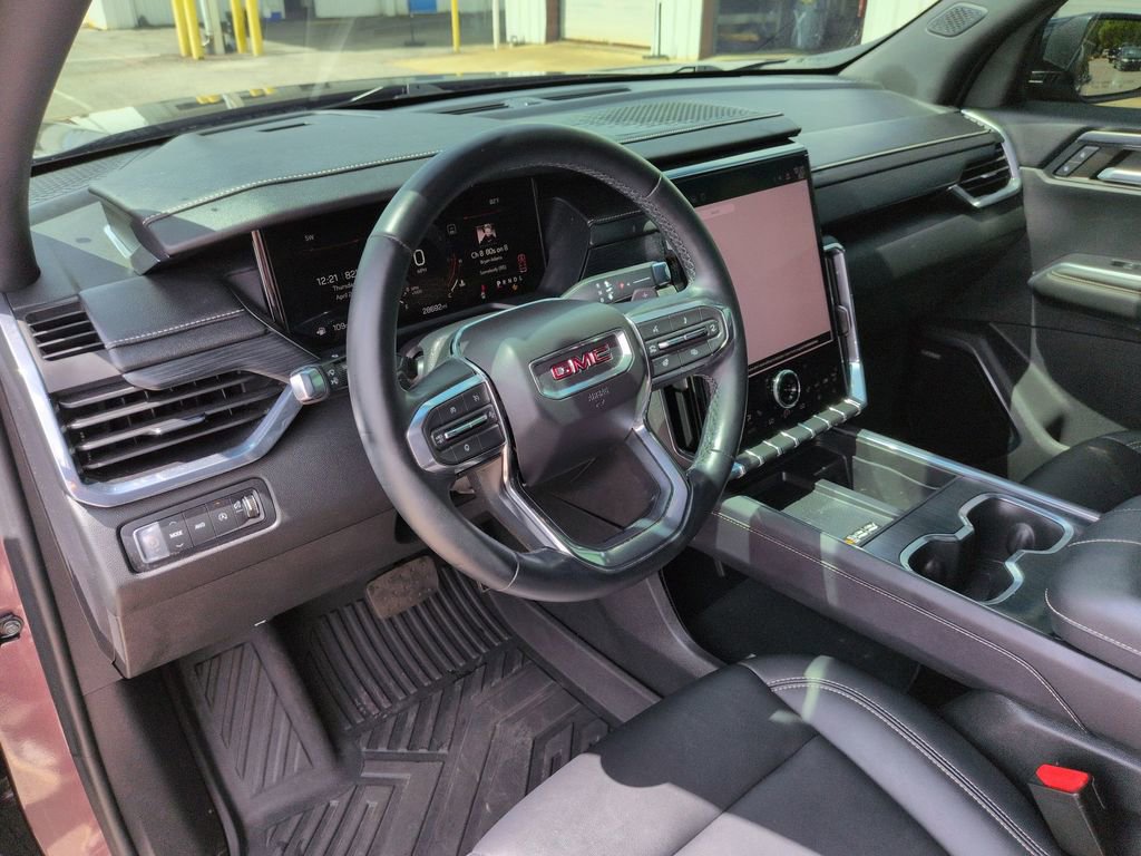 Used 2024 GMC Acadia Elevation image 31