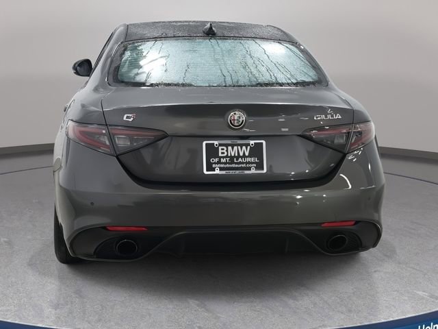Used 2024 Alfa Romeo Giulia Veloce image 7