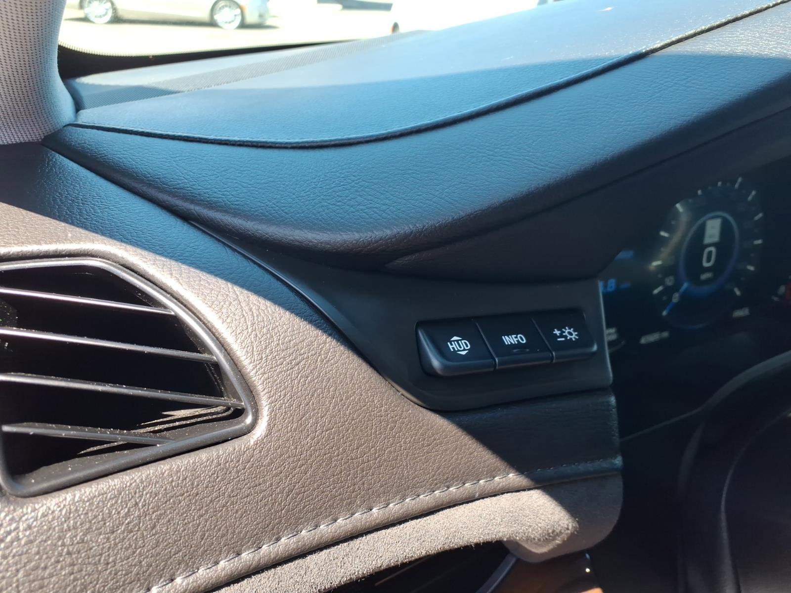 Used 2019 Cadillac Escalade Luxury AWD/4WD image 26