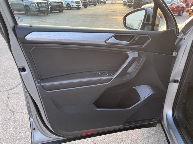 Used 2022 Volkswagen Tiguan S image 16