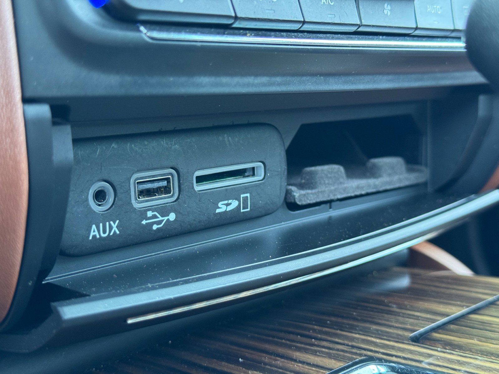 Used 2017 Maserati Quattroporte S GranLusso image 31