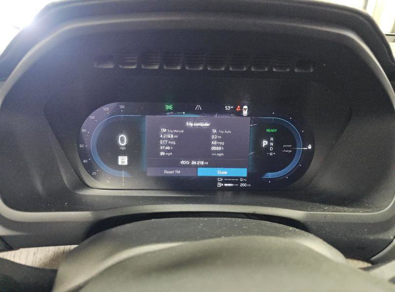 Certified 2024 Volvo XC90 T8 Ultimate w/ Lounge Package image 18