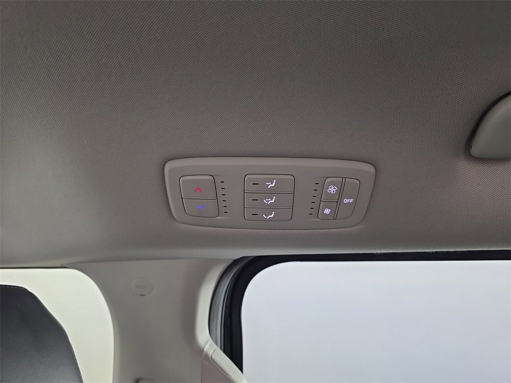 Used 2022 Kia Carnival LX image 33