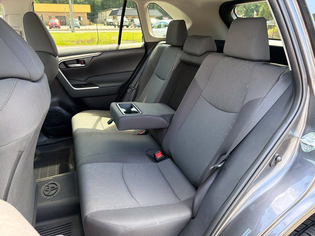 Used 2024 Toyota RAV4 XLE w/ Convenience Package AWD/4WD image 20