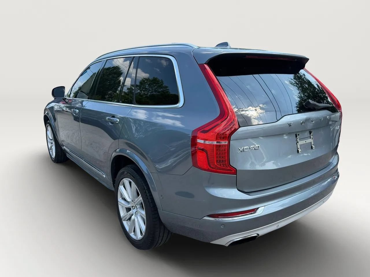 Used 2016 Volvo XC90 T6 Inscription w/ Vision Package AWD/4WD image 5