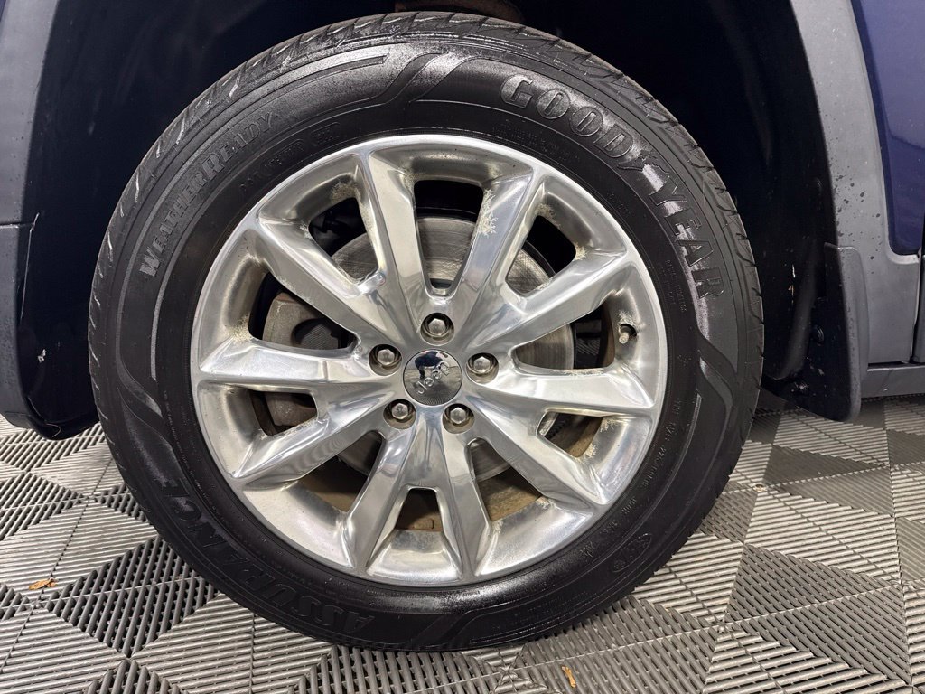 Used 2016 Jeep Cherokee Limited AWD/4WD image 13