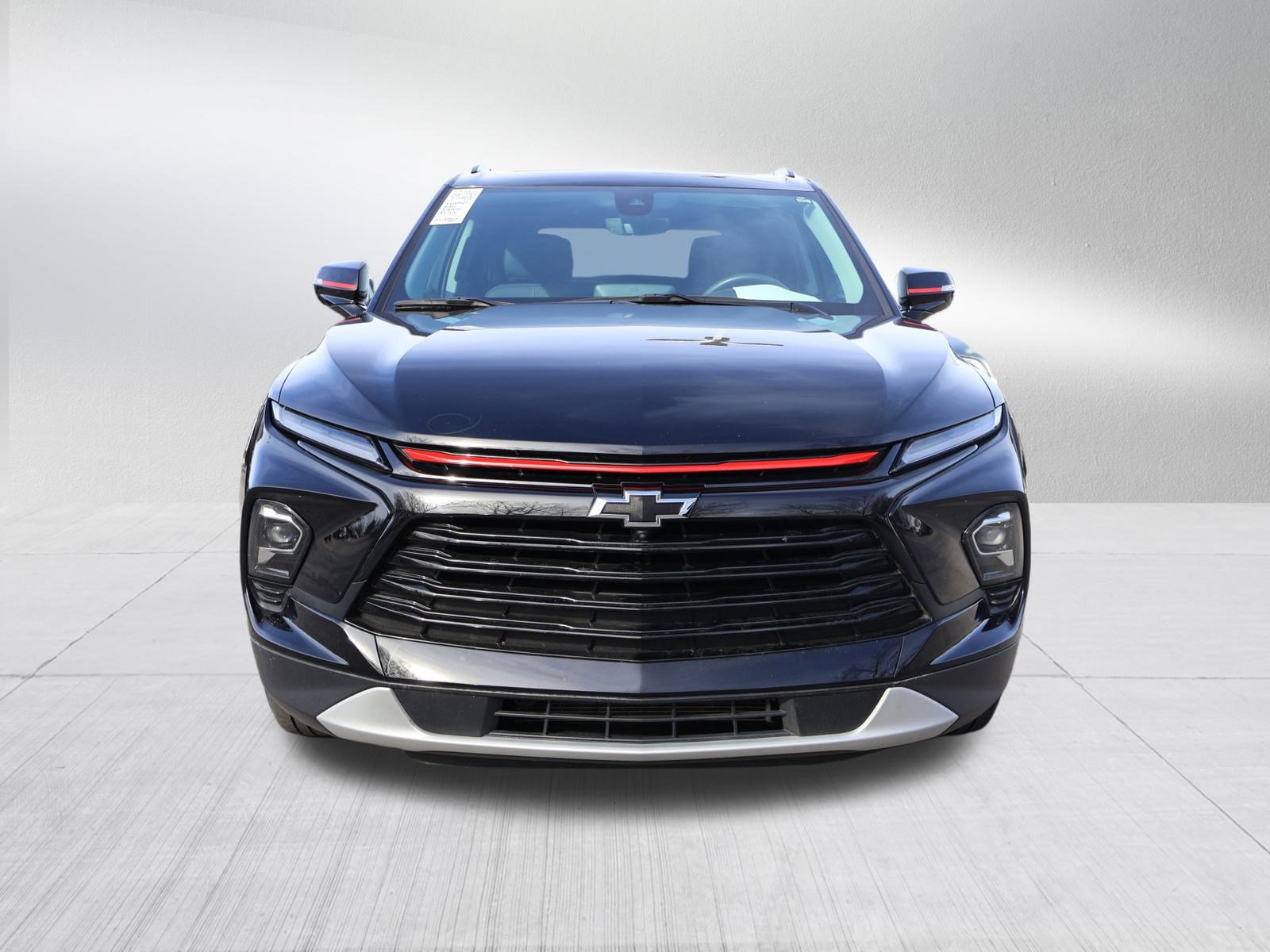 Used 2023 Chevrolet Blazer LT w/ Sound & Technology Package image 2