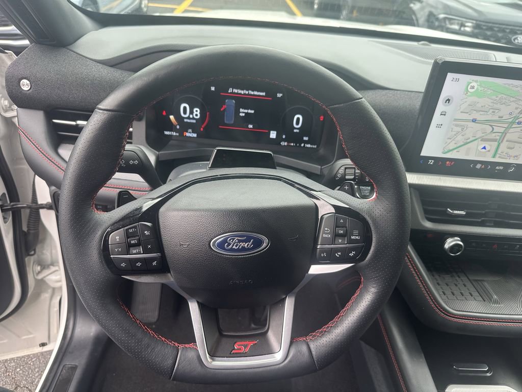 Used 2025 Ford Explorer ST AWD/4WD image 16