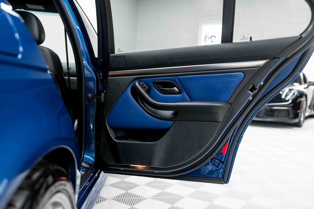 Used 2001 BMW M5 RWD image 47