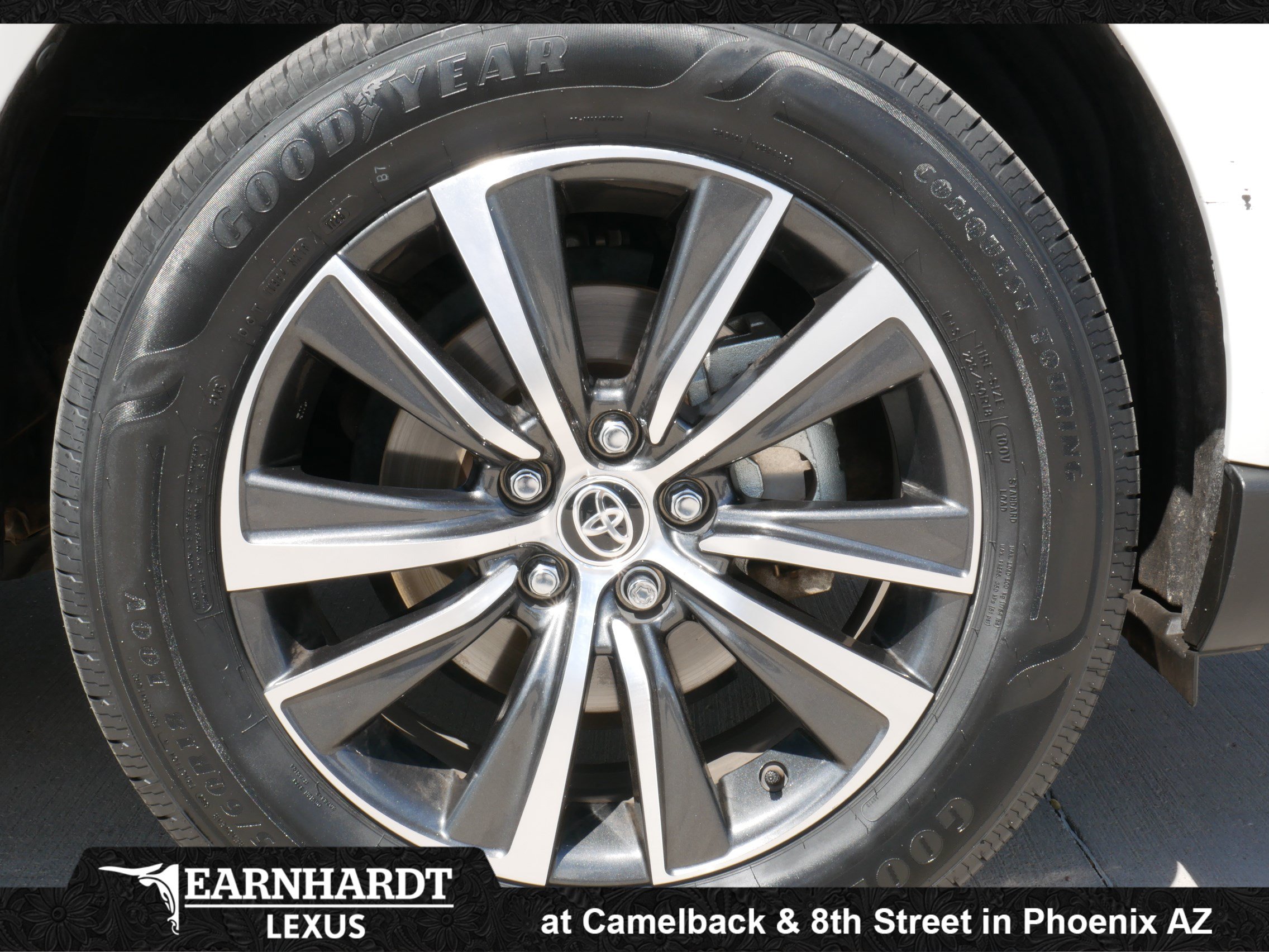 Used 2021 Toyota Venza LE w/ Carpet Mat Package (TMS) AWD/4WD image 21
